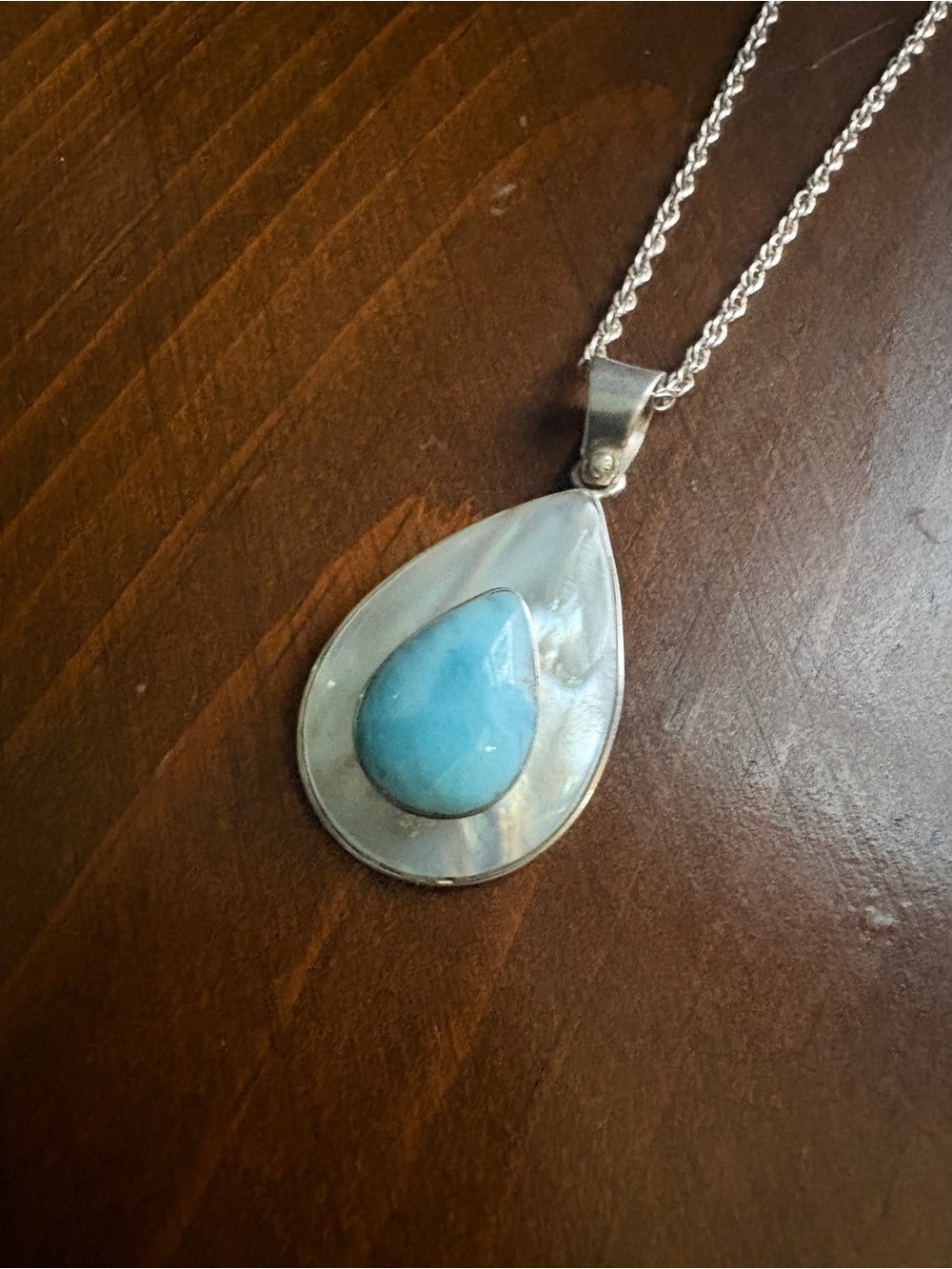 STERLING SILVER MOTHER OF PEARL LARIMAR MAUVI NECKLACE